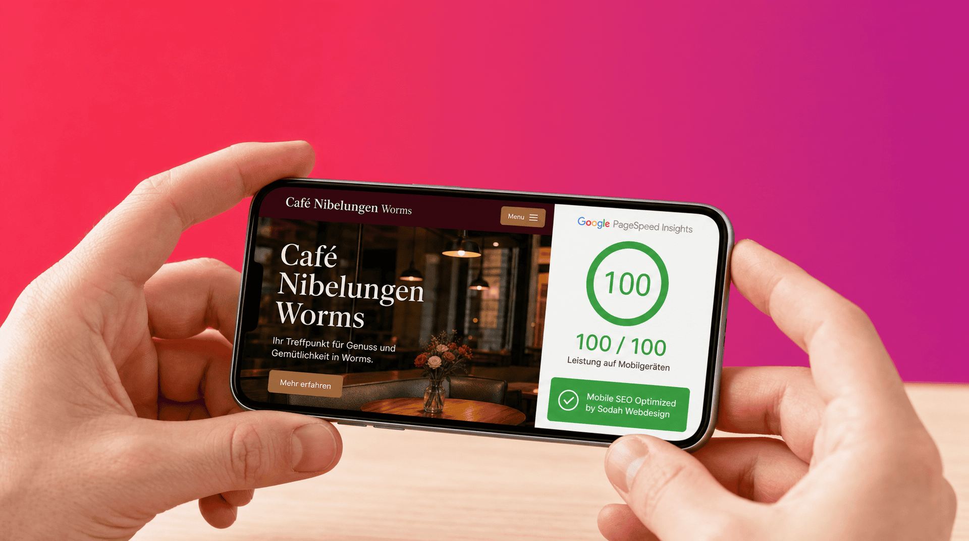 SEO Agentur Worms: Perfekte Mobile Ladezeit 100/100 Smartphone zeigt Website mit Google PageSpeed Insights Ergebnis 100/100 für mobile Geräte, optimiert von Soda Webdesign.